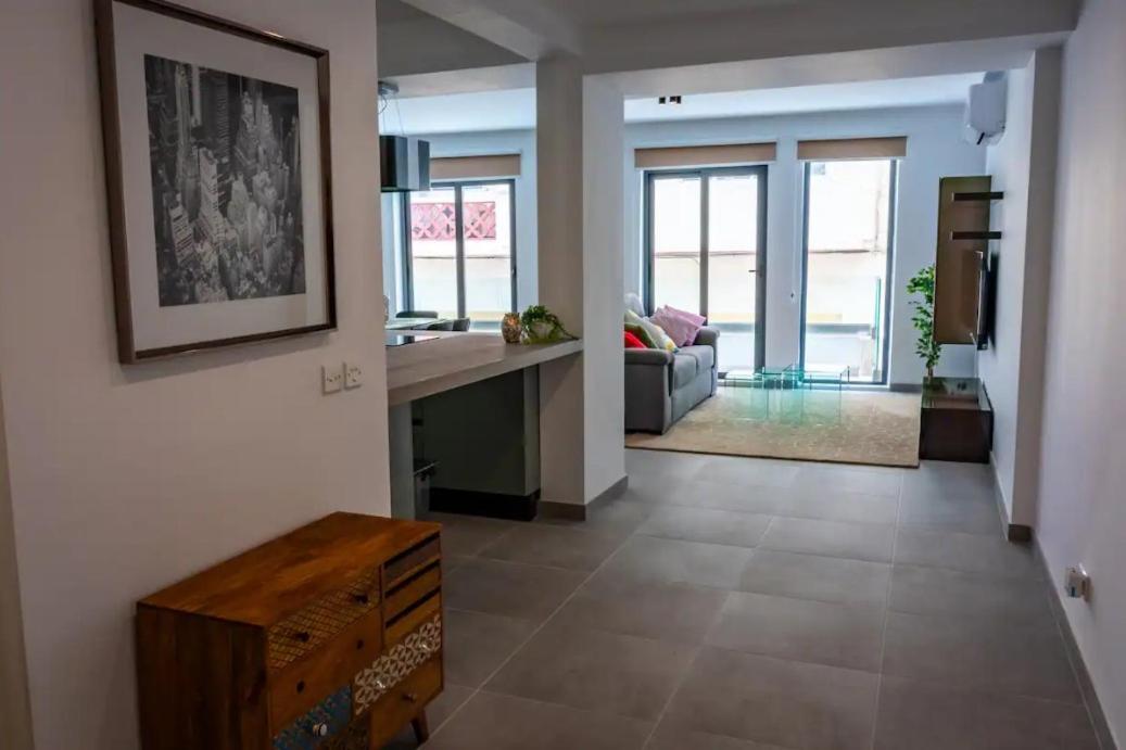 Modern Comfort In Location Apartment Sliema